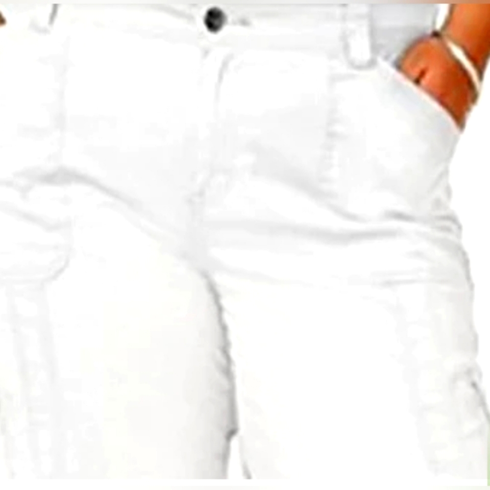 Knit Waistband Cargo Capri Pants White